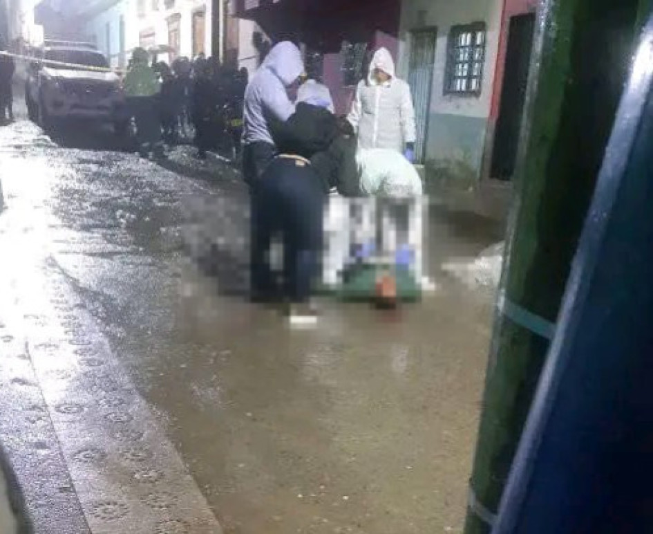 A Alas lo mataron en El Suburbio. Es primo del alcalde del municipio. A Alas lo mataron en El Suburbio. Es primo del alcalde del municipio.