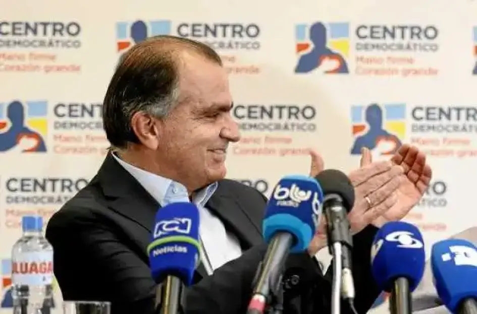 Óscar Iván Zuluaga. Óscar Iván Zuluaga.