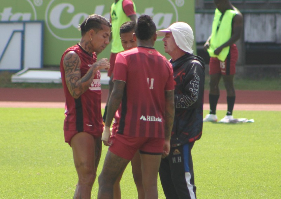 Si Dayro Moreno marca gol hoy, será el máximo goleador del Once Caldas en el clásico con 12 goles. El Blanco recibe a las 8:30 de la noche al Deportivo Pereira. Si Dayro Moreno marca gol hoy, será el máximo goleador del Once Caldas en el clásico con 12 goles. El Blanco recibe a las 8:30 de la noche al Deportivo Pereira.