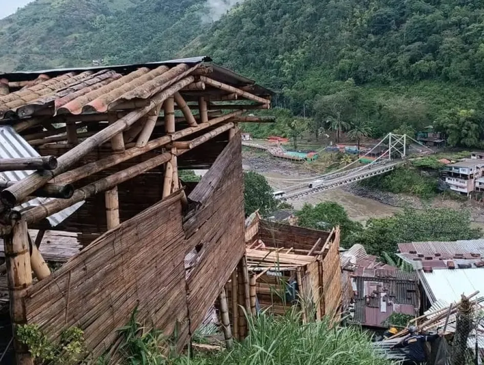 Así quedó una de las casas afectadas tras el vendaval en el corregimiento de Arauca, en Palestina (Caldas). Así quedó una de las casas afectadas tras el vendaval en el corregimiento de Arauca, en Palestina (Caldas).