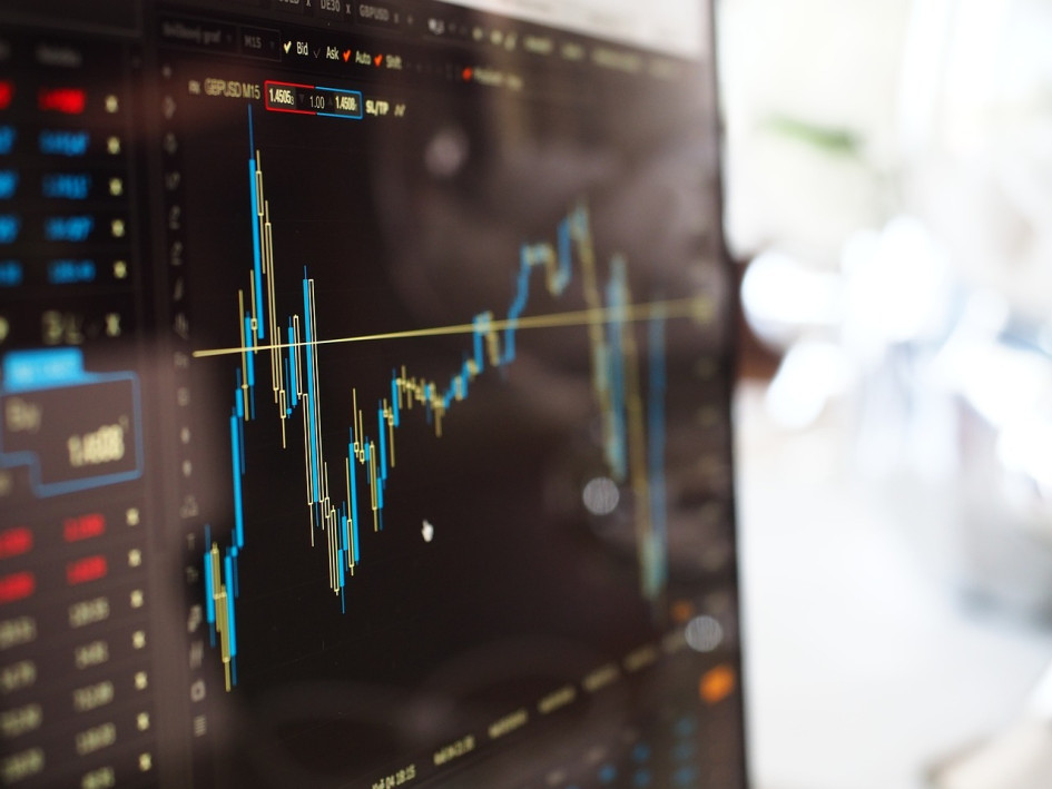 Cómo diseñar una estrategia para aumentar las posibilidades de éxito en el trading online con CFDs. Cómo diseñar una estrategia para aumentar las posibilidades de éxito en el trading online con CFDs.