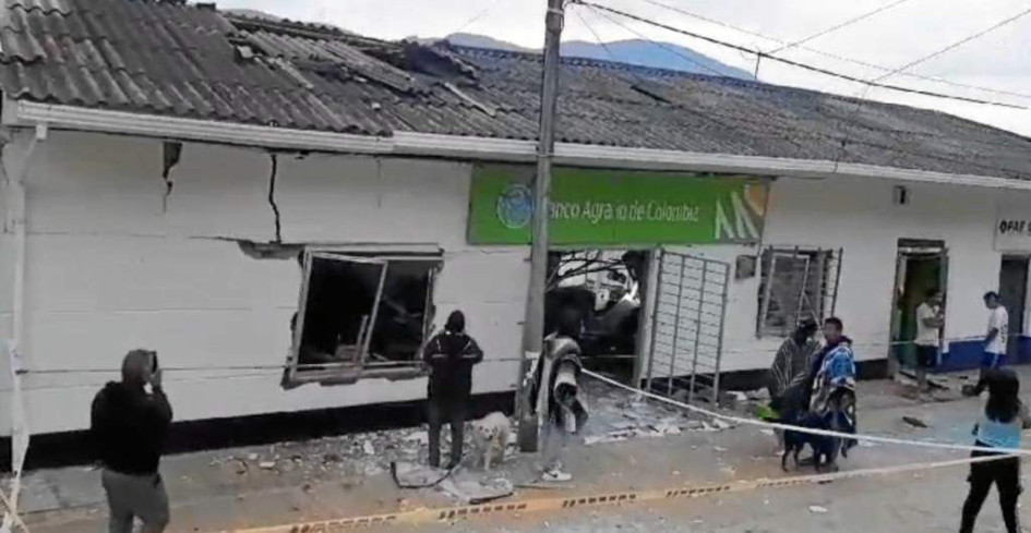 Reproducción | LA PATRIA Así quedaron las instalaciones de la sede del Banco Agrario en Jambaló (Cauca). Reproducción | LA PATRIA Así quedaron las instalaciones de la sede del Banco Agrario en Jambaló (Cauca).