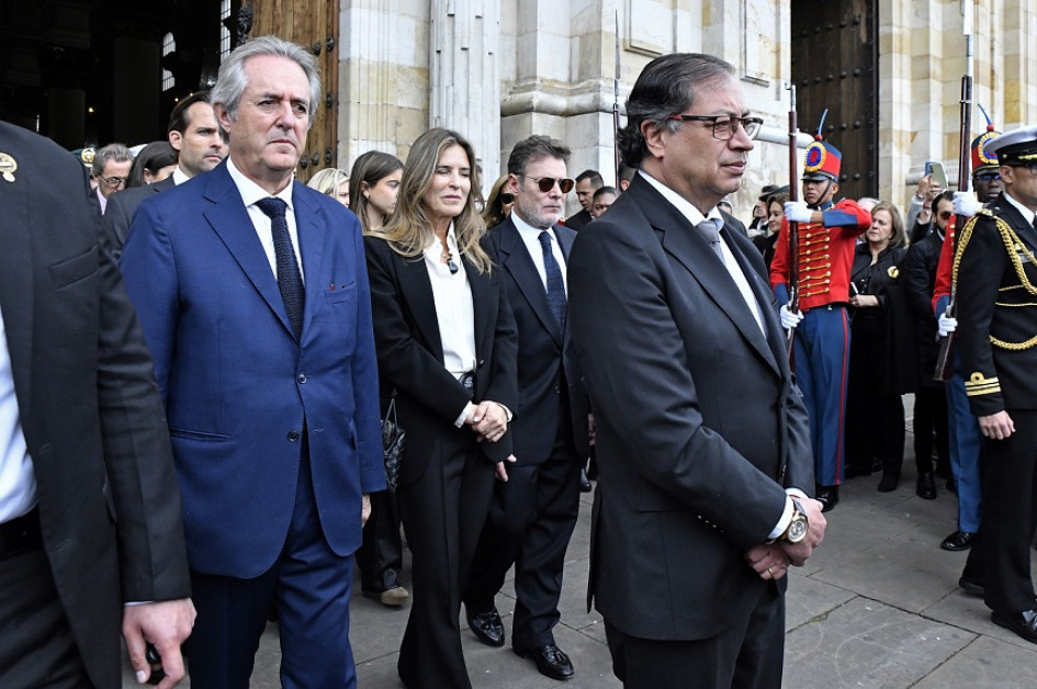Gustavo Petro apela a la presión popular para que el Congreso apruebe las reformas que están estancadas en el Congreso. Gustavo Petro apela a la presión popular para que el Congreso apruebe las reformas que están estancadas en el Congreso.