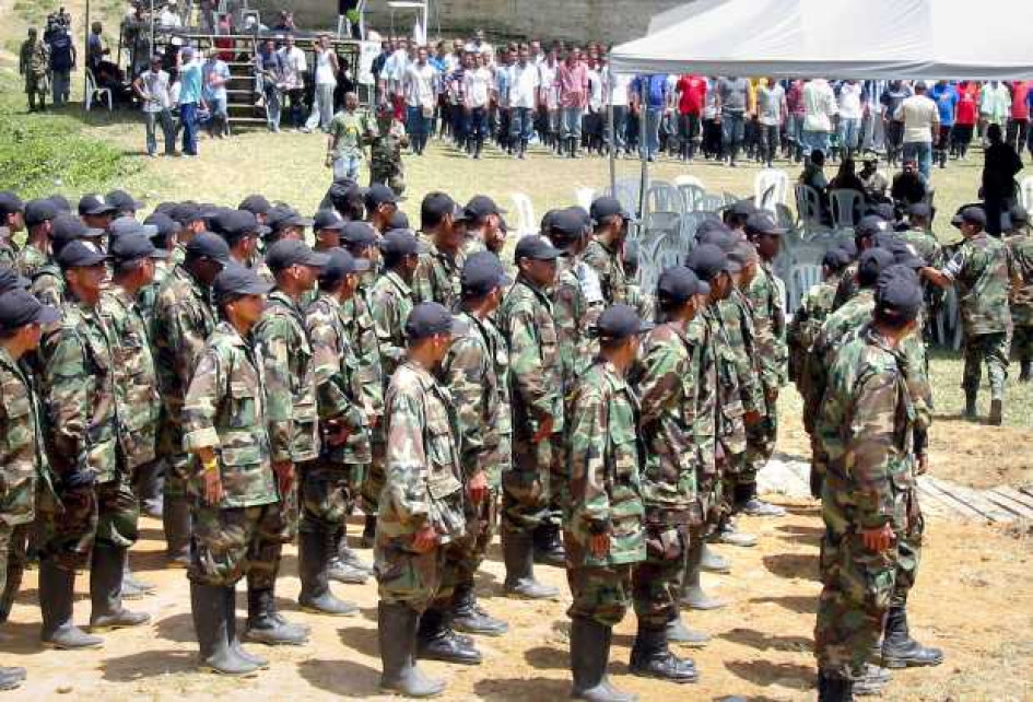 El Bloque Central Bolívar, de las extintas Autodefensas Unidas de Colombia, fue un grupo paramilitar que operó, entre otros departamentos, en Caldas. El Bloque Central Bolívar, de las extintas Autodefensas Unidas de Colombia, fue un grupo paramilitar que operó, entre otros departamentos, en Caldas.