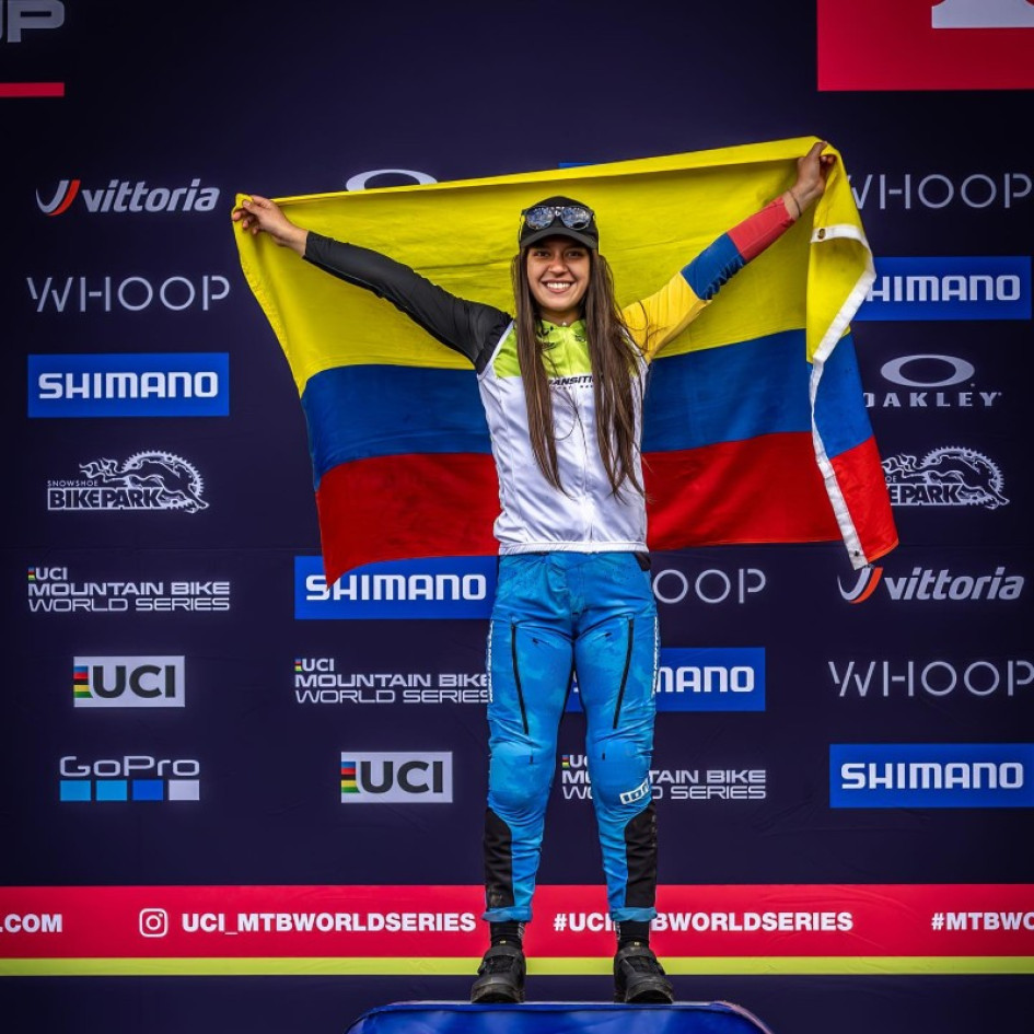 Valentina Roa en el podio de Snowshoe (Estados Unidos).
