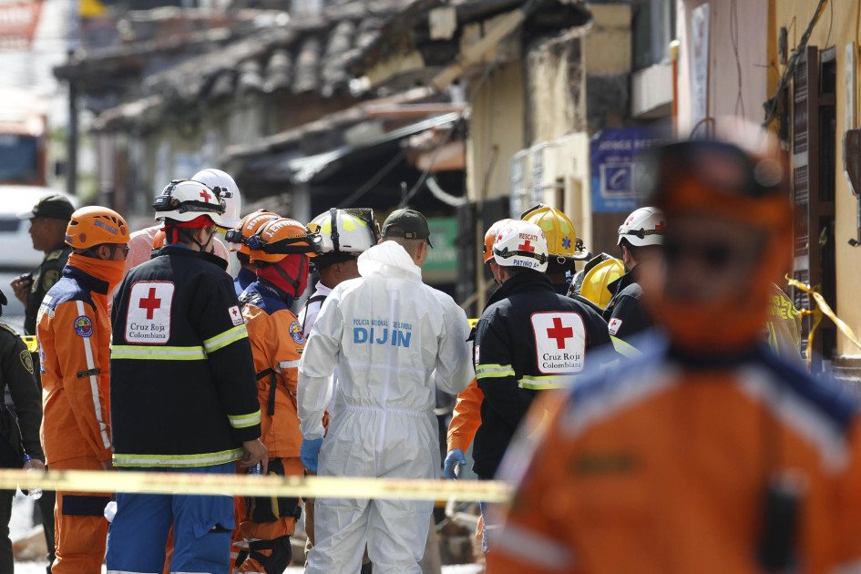 Organismos de socorro atendieron la explosión en zona urbana de Rionegro. Organismos de socorro atendieron la explosión en zona urbana de Rionegro.