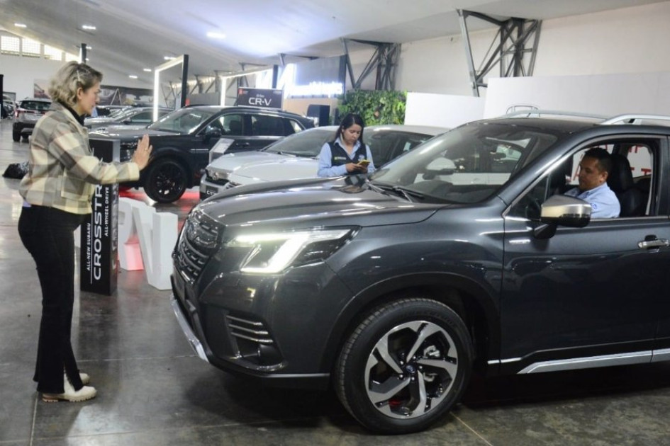 Autoferia La Patria En Expoferias ya están listos los carros para que usted asista desde hoy y se lleve el que más le guste.
