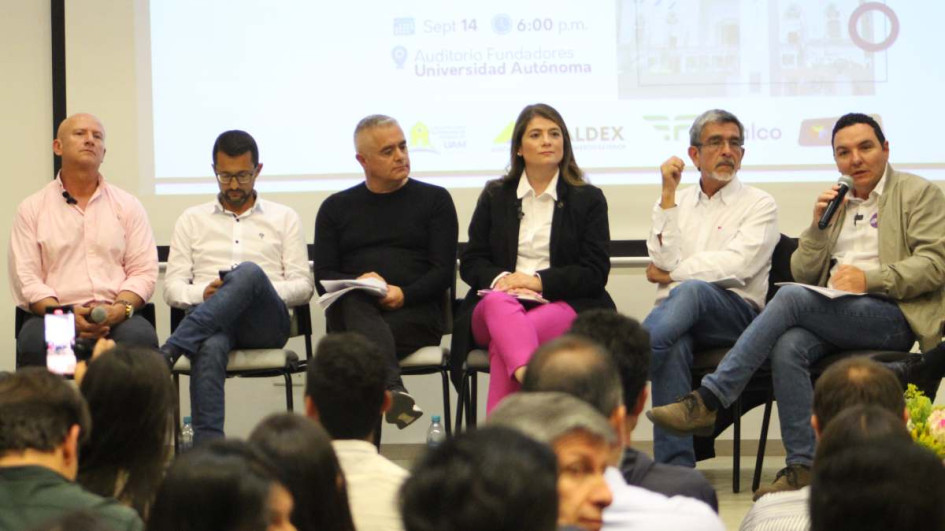 Candidatos a la Alcaldía en el foro de candidatos a la Universidad Autónoma de Manizales. Candidatos a la Alcaldía en el foro de candidatos a la Universidad Autónoma de Manizales.