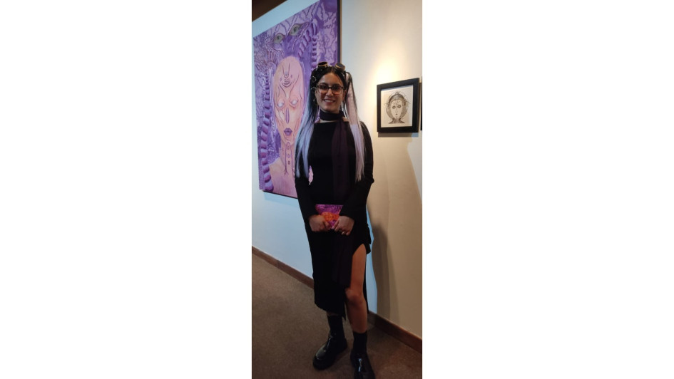 Isys Cielo Lucero Luna Jiménez, la artista de la exposición Máquinas Autopoiéticas. Isys Cielo Lucero Luna Jiménez, la artista de la exposición Máquinas Autopoiéticas.