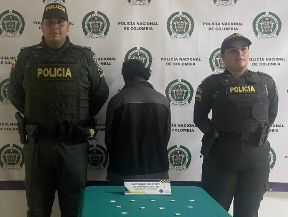 Captura por porte de estupefacientes. Captura por porte de estupefacientes.