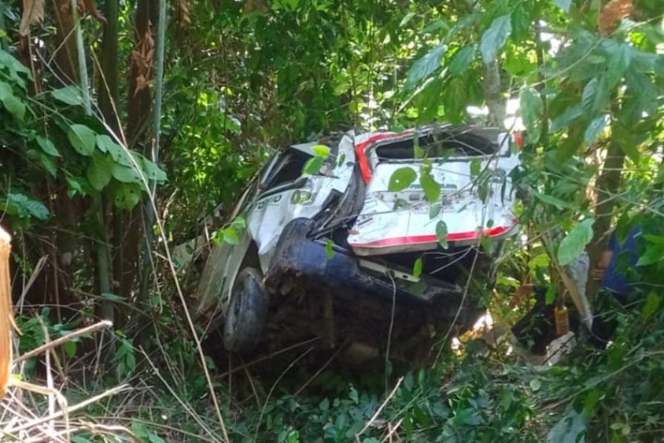 colectivo de accidente en Riosucio colectivo que cayó a abismo en vía de Riosucio (Caldas)
