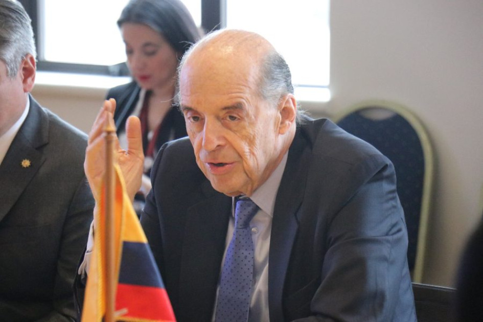Álvaro Leyva. Álvaro Leyva.