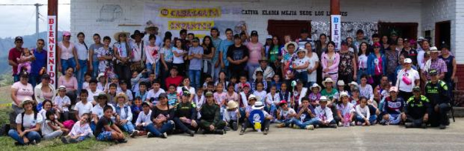Comunidad de la vereda La Chocola, en zona rural de Salamina, está preocupada por una posible fusión educativa. Comunidad de la vereda La Chocola, en zona rural de Salamina, está preocupada por una posible fusión educativa.
