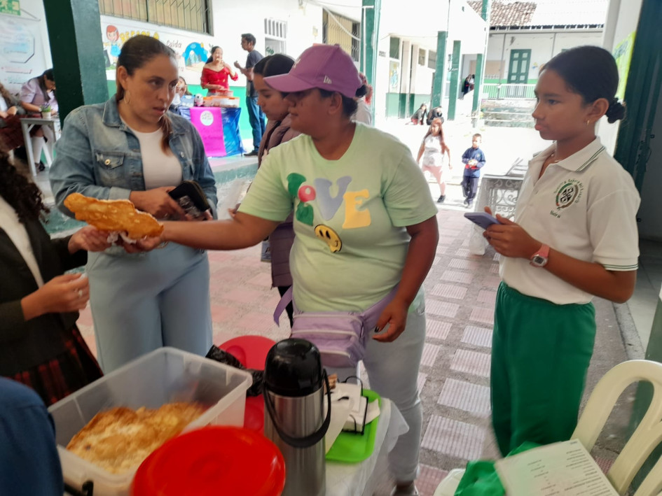 Los padres fueron un elemento clave en la feria. Los padres fueron un elemento clave en la feria.