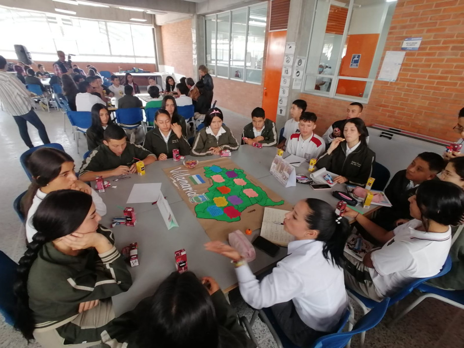 Participaron en el Foro Pensamiento Político Juvenil siete de los ocho aspirantes al primer cargo de los villamarianos. Participaron en el Foro Pensamiento Político Juvenil siete de los ocho aspirantes al primer cargo de los villamarianos.
