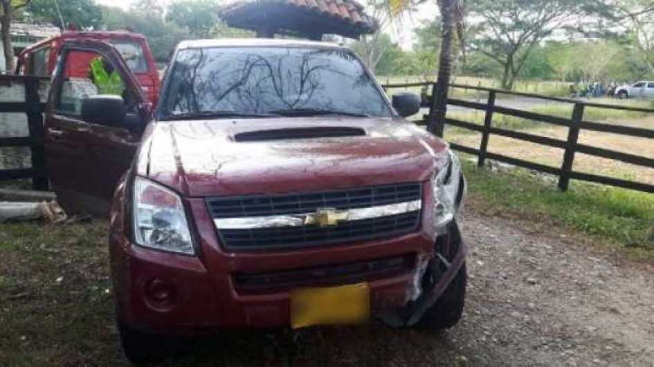 El caso ocurrió el 11 de febrero del 2016. En esta camioneta Dimax, de placas MPV-895, iba la víctima. Colisionó contra un muro, por la alta velocidad. El caso ocurrió el 11 de febrero del 2016. En esta camioneta Dimax, de placas MPV-895, iba la víctima. Colisionó contra un muro, por la alta velocidad.