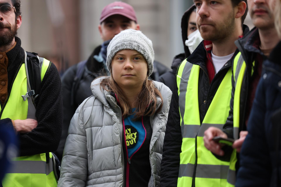 La activista climática sueca Greta Thunberg (centro) participa en una protesta en el centro de Londres, Gran Bretaña, este martes. La activista climática sueca Greta Thunberg (centro) participa en una protesta en el centro de Londres, Gran Bretaña, este martes.