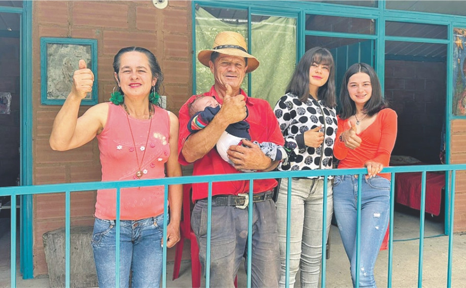 Crónicas de una revolución Crónicas de una revolución