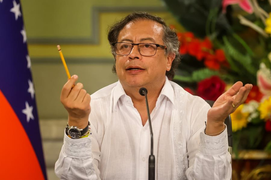 Gustavo Petro. Gustavo Petro.