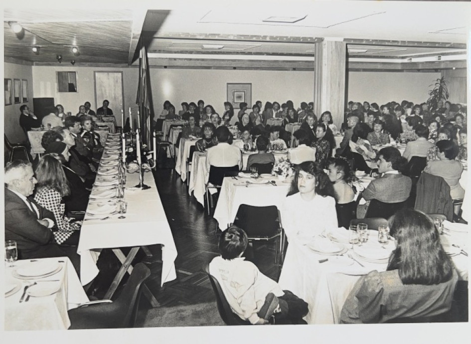 Los recuerdos de los banquetes de Obras Sociales Betania. Específicamente en 1983. Los recuerdos de los banquetes de Obras Sociales Betania. Específicamente en 1983.