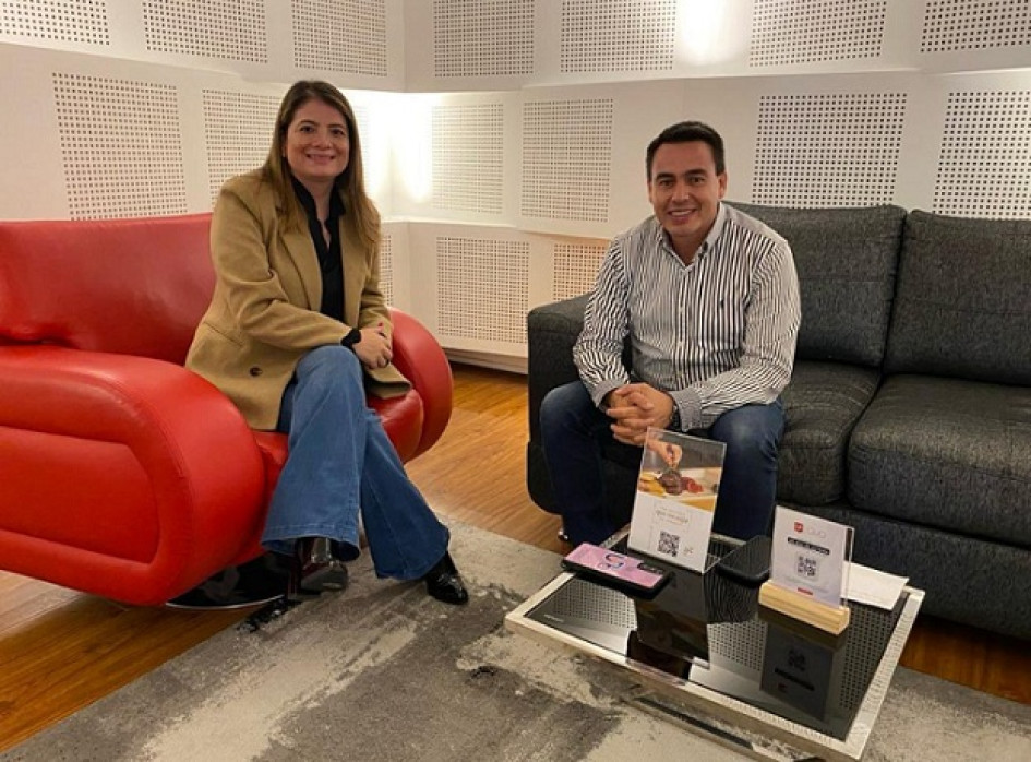 Lo que hicieron Carlos Fernando Galán, alcalde electo de Bogotá, y su contrincante Daniel Oviedo, lo repitieron en Manizales el alcalde electo, Jorge Eduardo Rojas, y su contrincante Paula Andrea Toro. Lo que hicieron Carlos Fernando Galán, alcalde electo de Bogotá, y su contrincante Daniel Oviedo, lo repitieron en Manizales el alcalde electo, Jorge Eduardo Rojas, y su contrincante Paula Andrea Toro.