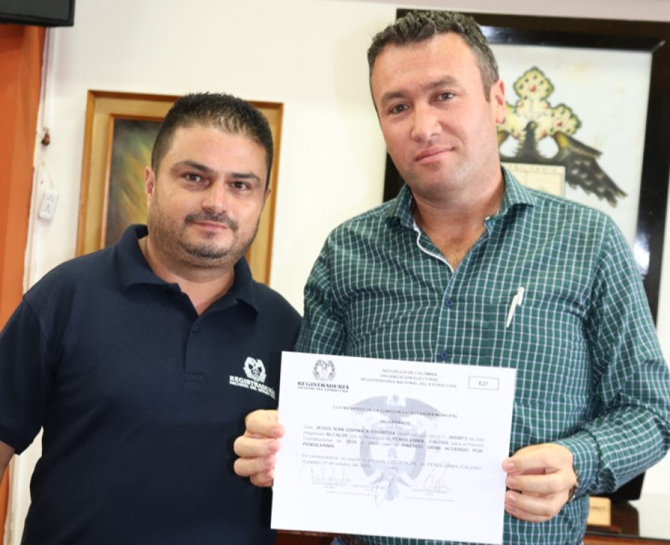 Recibió la credencial Foto|Rubén Darío López|LA PATRIA Recibió la credencial Foto|Rubén Darío López|LA PATRIA
