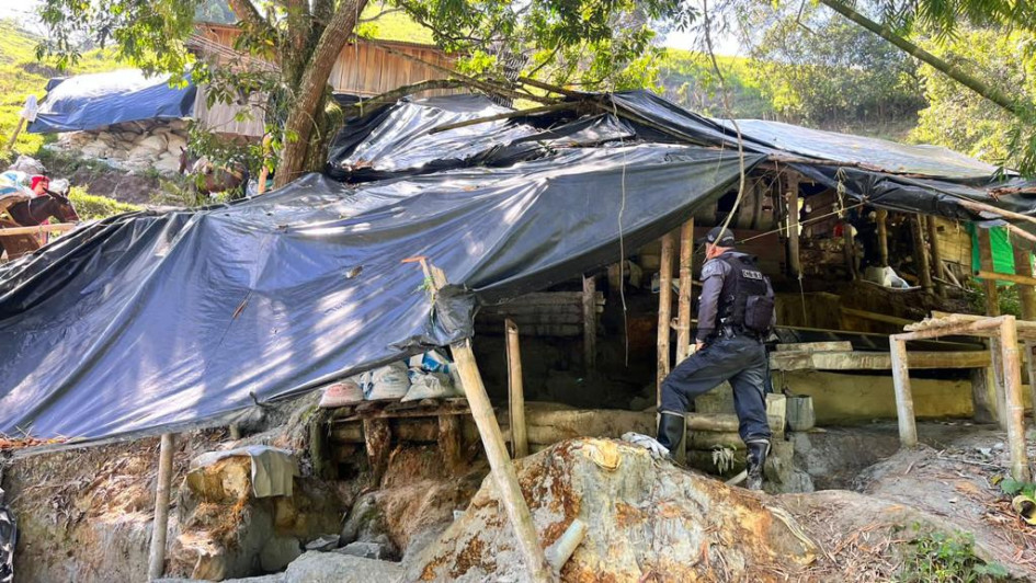 El sitio donde capturaron a 12 personas por minería ilegal en Riosucio. El sitio donde capturaron a 12 personas por minería ilegal en Riosucio.
