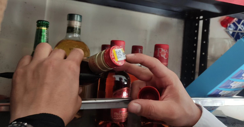 Identifique el licor adulterado y evite riesgos por consumirlo