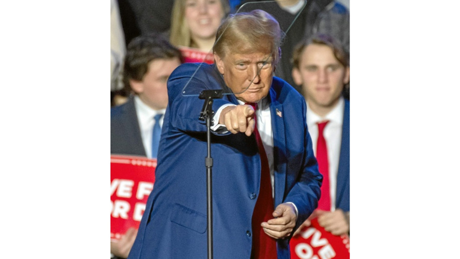 Donald Trump está imputado en dos procesos judiciales, uno en un tribunal federal de Washington y otro en uno estatal de Georgia, por sus intentos de revertir el resultado de las elecciones de 2020, en las que perdió contra Joe Biden. Donald Trump está imputado en dos procesos judiciales, uno en un tribunal federal de Washington y otro en uno estatal de Georgia, por sus intentos de revertir el resultado de las elecciones de 2020, en las que perdió contra Joe Biden.