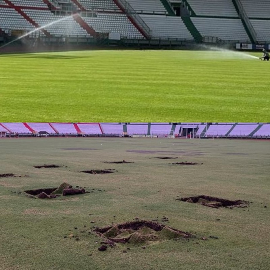 Aunque el Once Caldas fue notificado desde la semana pasada de la realización del partido, rompió la cancha. La foto de arriba es del martes en la mañana, y la de abajo es de este miércoles en la mañana. Aunque el Once Caldas fue notificado desde la semana pasada de la realización del partido, rompió la cancha. La foto de arriba es del martes en la mañana, y la de abajo es de este miércoles en la mañana.