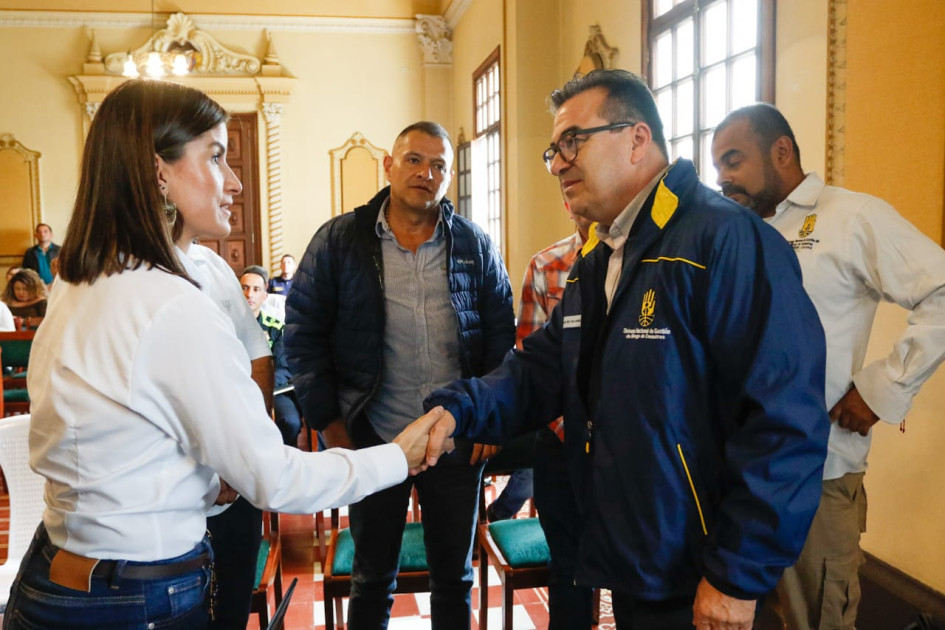 Contraloría ordenó la suspensión de Olmedo de Jesús López, director de la UNGRD Contraloría ordenó la suspensión de Olmedo de Jesús López, director de la UNGRD