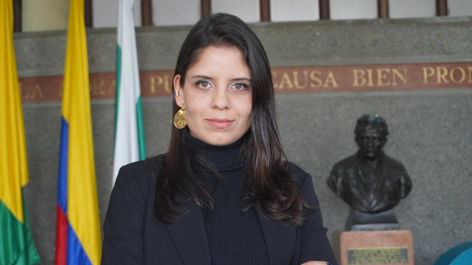 La profesional en Negocios Internacionales Daniela Salinas Obonaga es la cuarta asesora que nombra Henry Gutiérrez para su equipo de trabajo. La profesional en Negocios Internacionales Daniela Salinas Obonaga es la cuarta asesora que nombra Henry Gutiérrez para su equipo de trabajo.