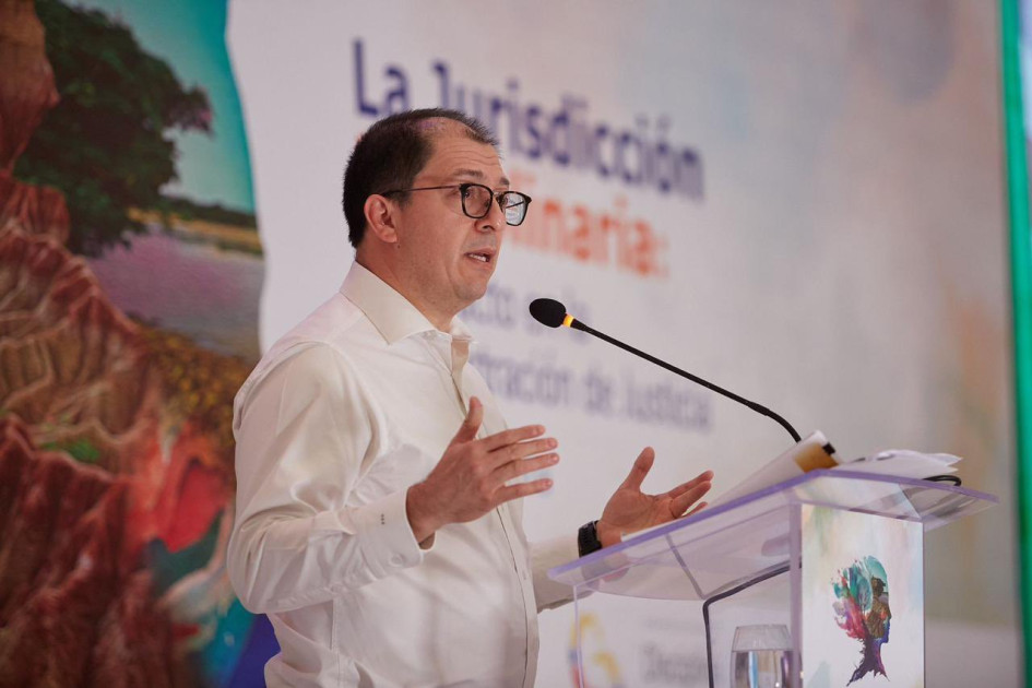 Foto / Fiscalía / LA PATRIA El fiscal, Francisco Barbosa, manifestó que la entidad podría emitir órdenes de captura de nuevo contra voceros de paz designados por este Gobierno. Foto / Fiscalía / LA PATRIA El fiscal, Francisco Barbosa, manifestó que la entidad podría emitir órdenes de captura de nuevo contra voceros de paz designados por este Gobierno.