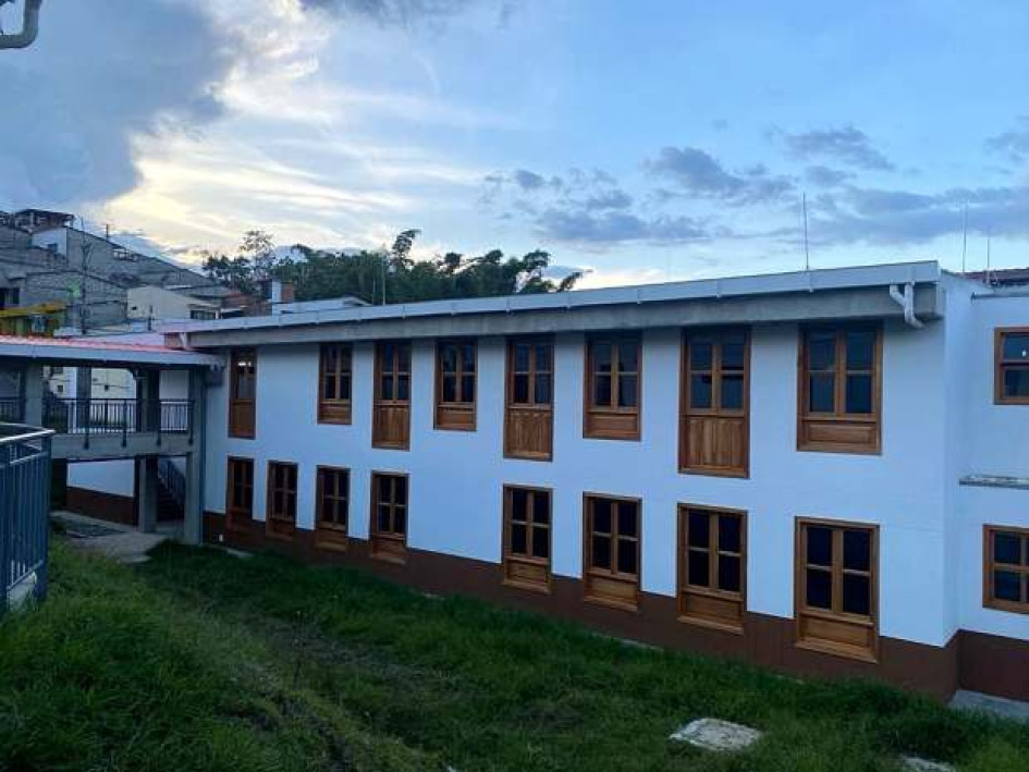 La Normal de Salamina, que se alista para estrenar esta sede, recibirá hoy en Bogotá un reconocimiento del Ministerio de Educación durante la Noche de la Excelencia. La Normal de Salamina, que se alista para estrenar esta sede, recibirá hoy en Bogotá un reconocimiento del Ministerio de Educación durante la Noche de la Excelencia.