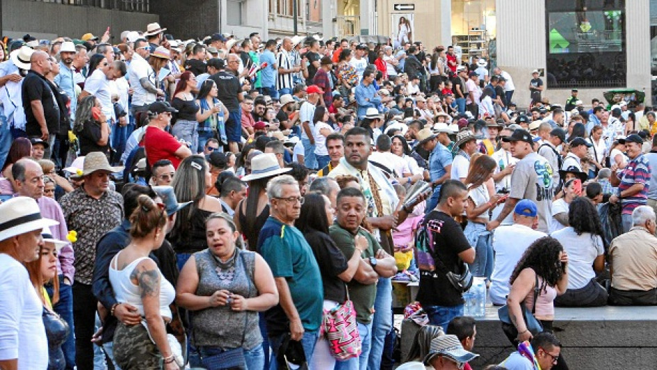 Foto | Luis Trejos | LA PATRIA El país registra un aumento de casos de infección respiratoria debido a la mayor interacción social durante las fiestas como ferias y carnavales. Foto | Luis Trejos | LA PATRIA El país registra un aumento de casos de infección respiratoria debido a la mayor interacción social durante las fiestas como ferias y carnavales.