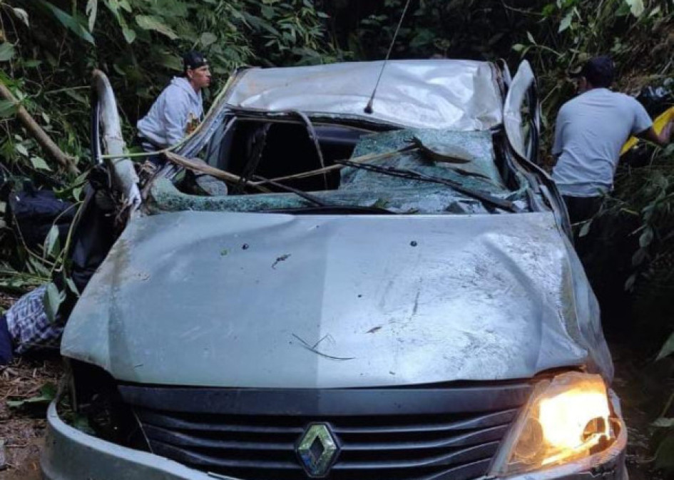 Accidente en el sector de la Vuelta de la Marrana, en vía Neira-Aranzazu, que cobró la vida de dos personas. Accidente en el sector de la Vuelta de la Marrana, en vía Neira-Aranzazu, que cobró la vida de dos personas.