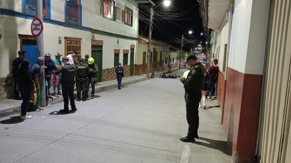 El accidente ocurrió en la carrera 3, entre las calles 8 y 9 de Pácora (Caldas), a las 8:00 p.m. de este domingo. El accidente ocurrió en la carrera 3, entre las calles 8 y 9 de Pácora (Caldas), a las 8:00 p.m. de este domingo.