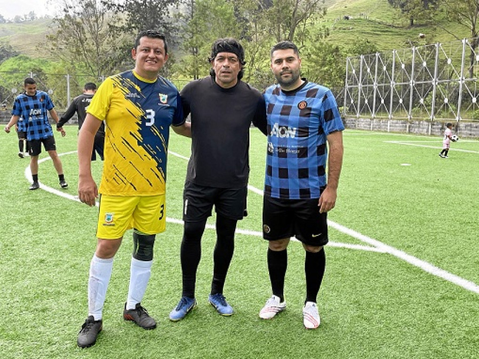 Alcaldes y exprofesionales, futbolistas Foto|Diego Salgado|LA PATRIA Alcaldes y exprofesionales, futbolistas Foto|Diego Salgado|LA PATRIA