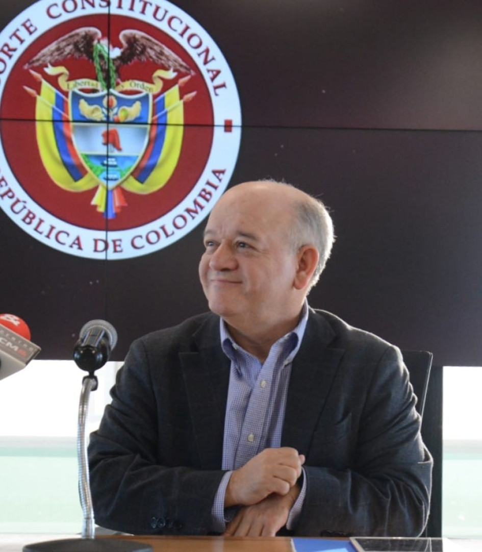 El presidente de la Corte Constitucional, el manizaleño José Fernando Reyes, de visita en la ciudad, agradeció a sus padres por la educación que le brindaron. El presidente de la Corte Constitucional, el manizaleño José Fernando Reyes, de visita en la ciudad, agradeció a sus padres por la educación que le brindaron.