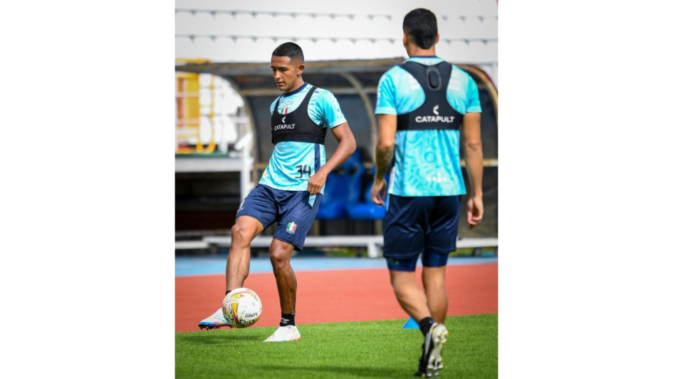 Jorge Cardona (izquierda) volverá hoy a la formación titular del Once Caldas ante La Equidad. Jorge Cardona (izquierda) volverá hoy a la formación titular del Once Caldas ante La Equidad.