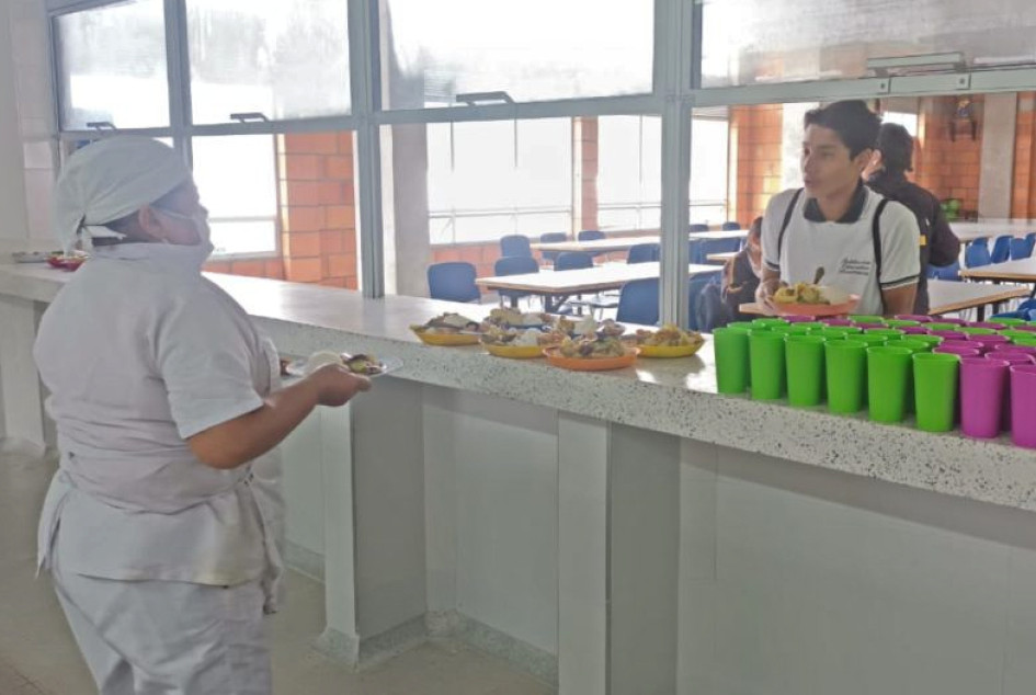 Los alumnos de Caldas empezaron a recibir desde este jueves el Programa de Alimentación Escolar. Los alumnos de Caldas empezaron a recibir desde este jueves el Programa de Alimentación Escolar.