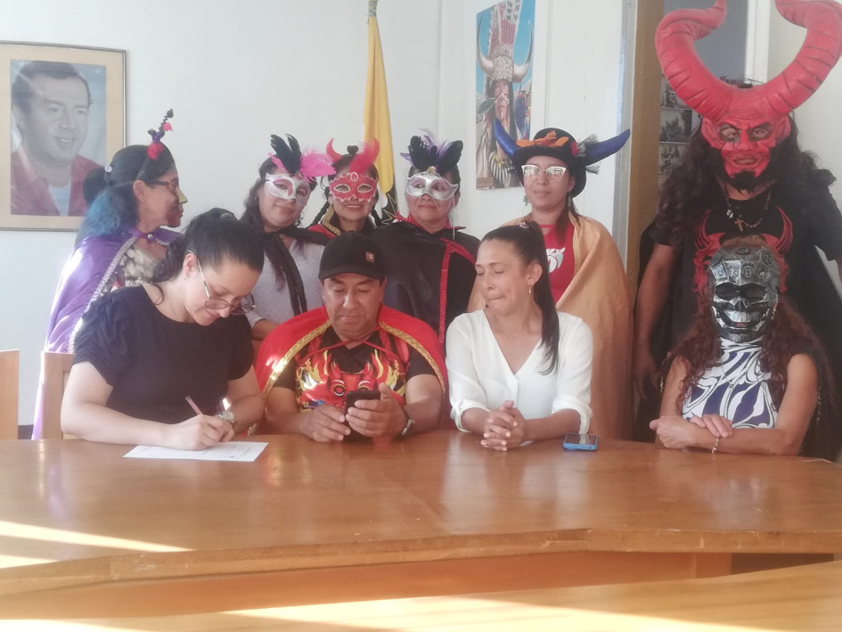 Inscripción de la cuadrilla, en la sede de la Corporación Carnaval de Riosucio. Inscripción de la cuadrilla, en la sede de la Corporación Carnaval de Riosucio.