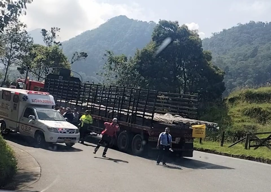 El sitio del accidente en la vía a Alto de Letras. El sitio del accidente en la vía a Alto de Letras.