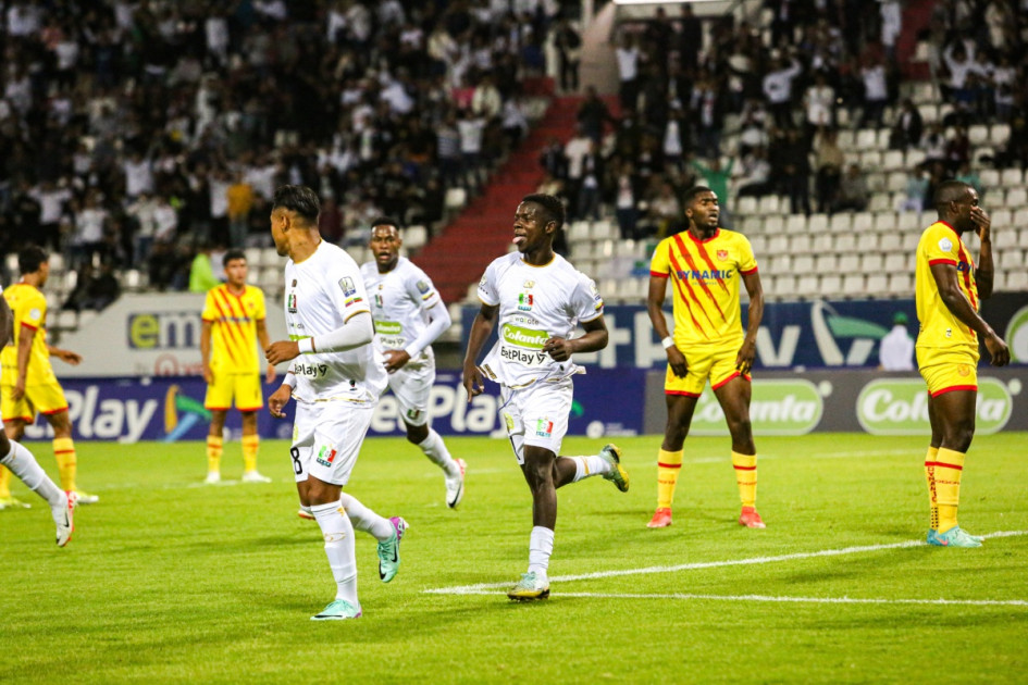 John Araújo (centro) marcó el primer tanto de la noche. El Once Caldas clasificó a la segunda ronda de la Copa BetPlay Dimayor 2024 y este viernes conocerá a su próximo rival. John Araújo (centro) marcó el primer tanto de la noche. El Once Caldas clasificó a la segunda ronda de la Copa BetPlay Dimayor 2024 y este viernes conocerá a su próximo rival.