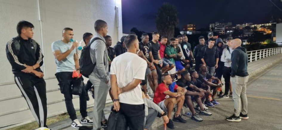 La foto, entre los jugadores del Once Caldas y los miembros del Sindicato, corresponde al año pasado. Once Caldas