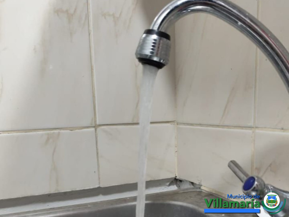 La Alcaldía publicó esta foto en sus redes sociales para mostrar que ya está llegando agua a las viviendas de Villamaría. La Alcaldía publicó esta foto en sus redes sociales para mostrar que ya está llegando agua a las viviendas de Villamaría.