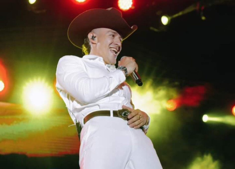 Luis Alfonso ahora hace parte de la gira de conciertos de Sírvalo Pues. Luis Alfonso ahora hace parte de la gira de conciertos de Sírvalo Pues.