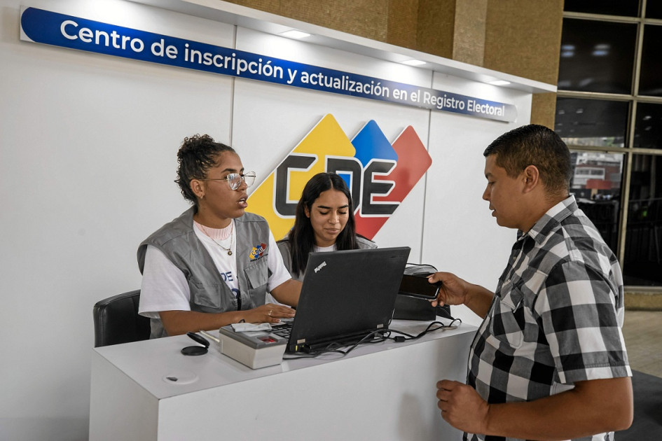 Un total de 604.964 venezolanos se inscribieron ante el Consejo Nacional Electoral (CNE) como nuevos votantes de cara a las elecciones presidenciales del próximo 28 de julio Foto | EFE | LA PATRIA