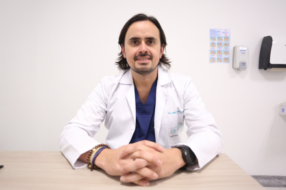 Dr. Julián Escobar, un distinguido especialista Dr. Julián Escobar