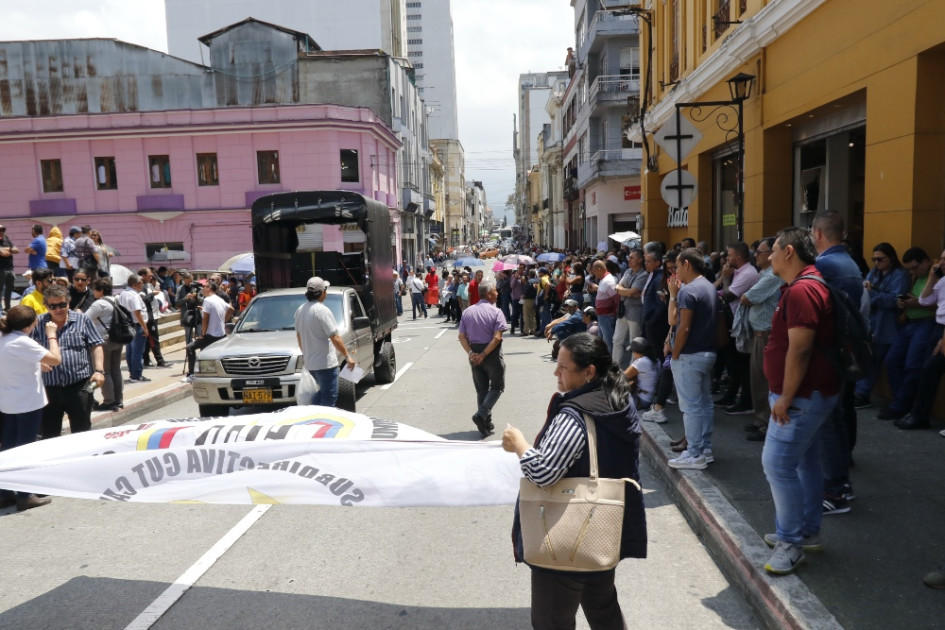 Los docentes del país salieron a marchar, en septiembre pasado, para exigir calidad en el servicio de salud. Hoy piden claridad en el nuevo modelo, que plantea el Gobierno nacional. Los docentes del país salieron a marchar, en septiembre pasado, para exigir calidad en el servicio de salud. Hoy piden claridad en el nuevo modelo, que plantea el Gobierno nacional.